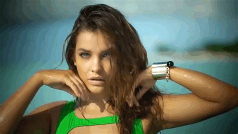 Beach SEX GIFs with hot nude girls